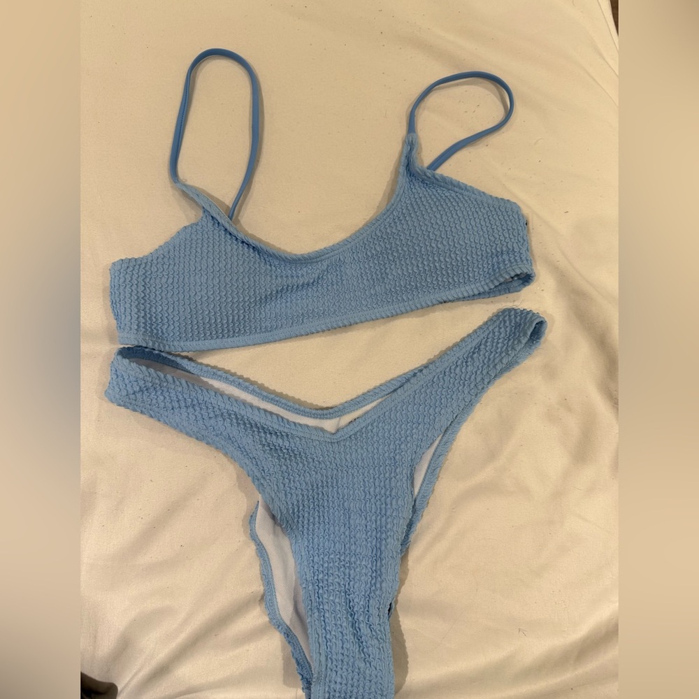 SHEIN Light Blue Bikini Top